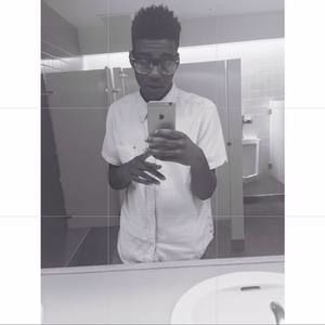 Meet your Posher, Tray