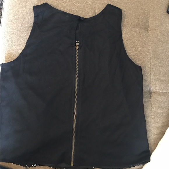 BKE Boutique black sequin top! - Picture 2 of 3