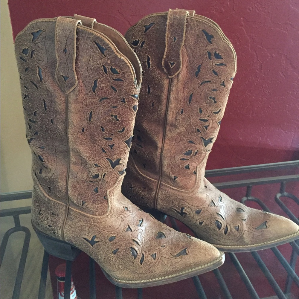 Laredo beautiful cowboy boots worn twice!