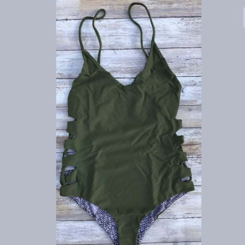❌SOLD!!!❌ ACACIA FLORENCE PALM ONE PIECE