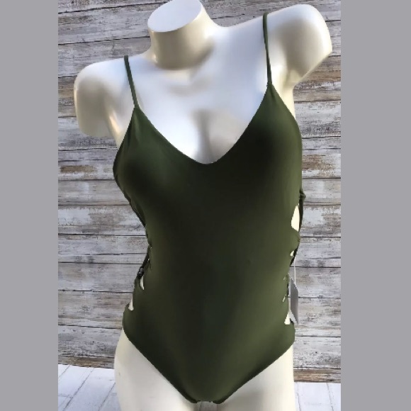 ❌SOLD!!!❌ ACACIA FLORENCE PALM ONE PIECE - Picture 4 of 8