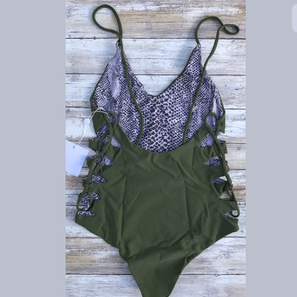 ❌SOLD!!!❌ ACACIA FLORENCE PALM ONE PIECE - Picture 6 of 8