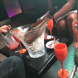 Meet your Posher, Ola