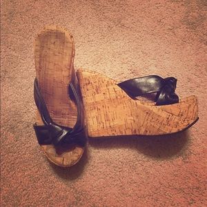 Bow slides wedges