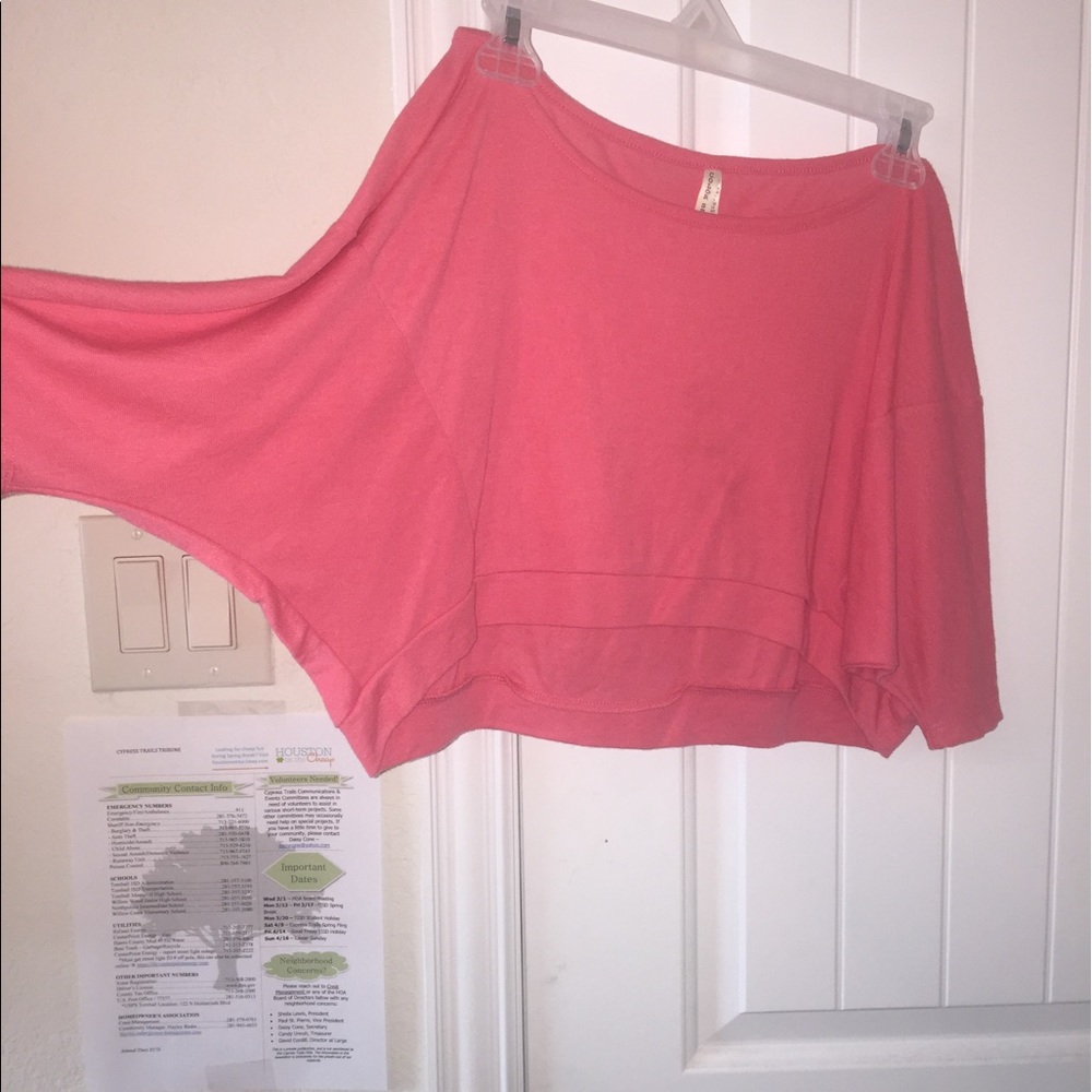 pink mid sleeve crop top