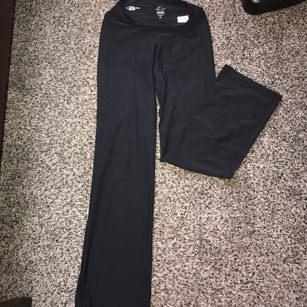 Worn ONCE brand new condition Nike pant