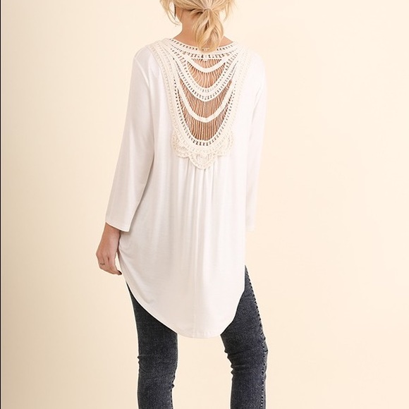 1 LEFT - White Surplice Tunic With Lace Trim - Picture 3 of 4