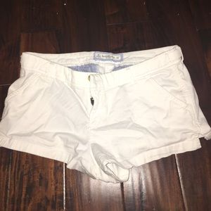 White Abercrombie and Fitch shorts