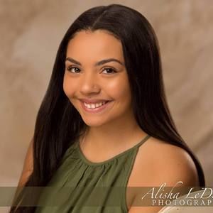 Meet your Posher, Alisa