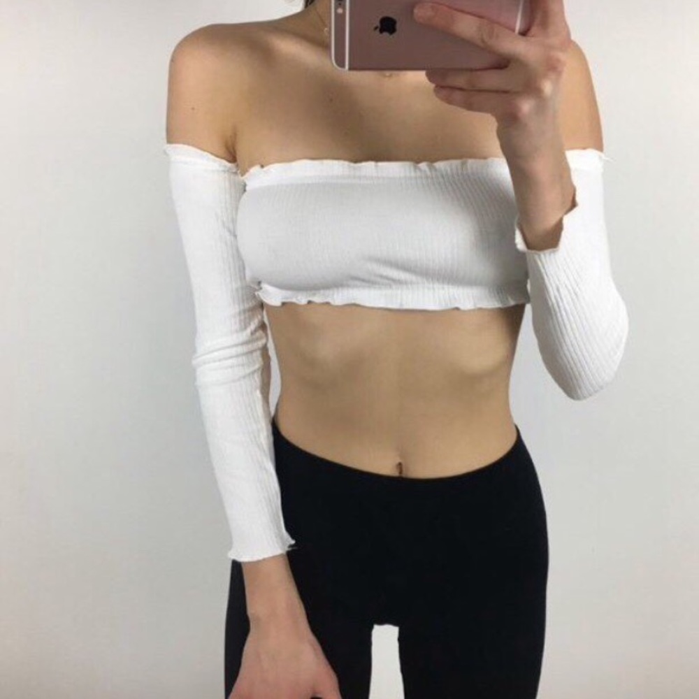 'Giselle' ruffle crop top 🌸 (3 COLORS)