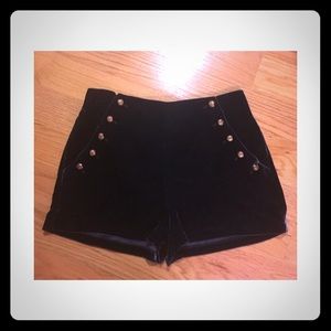 Shorts (high waisted)