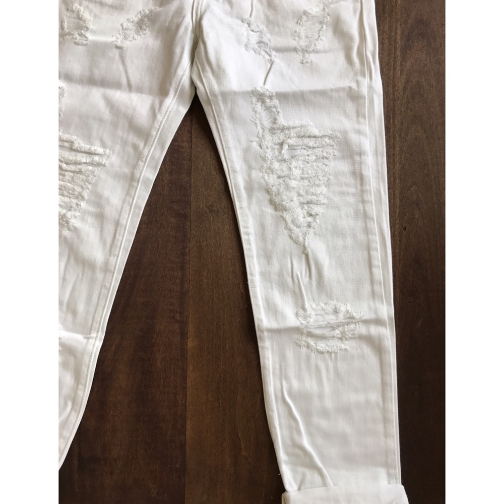 NWT Glamorous White Distressed Jeans - Picture 4 of 4