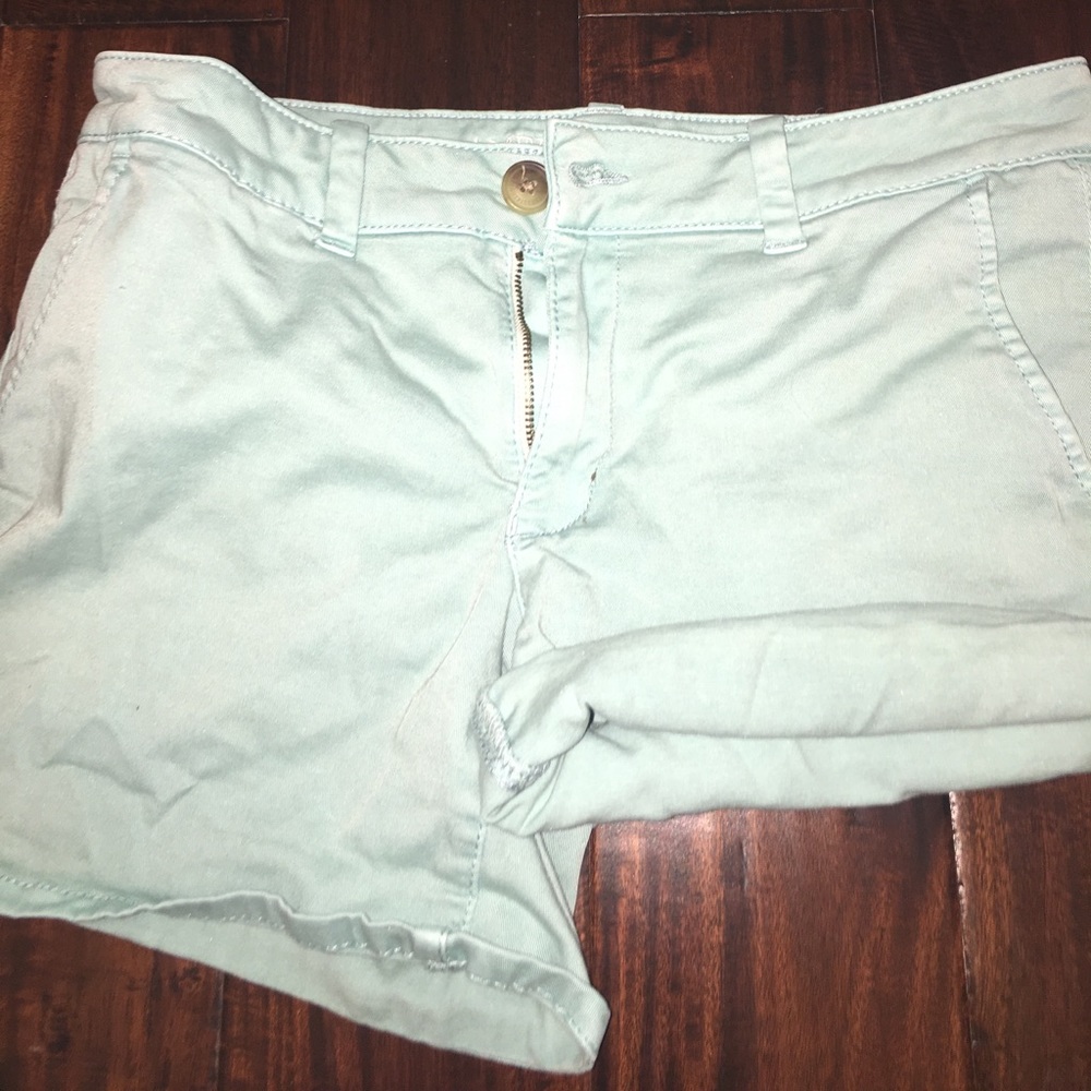 American Eagle Roll up or down shorts