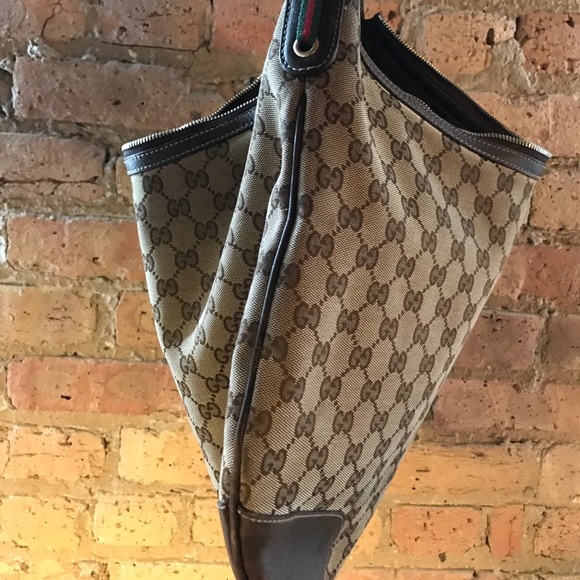 AUTHENTIC Gucci Brown GG Canvas Shoulder Bag - Picture 5 of 8