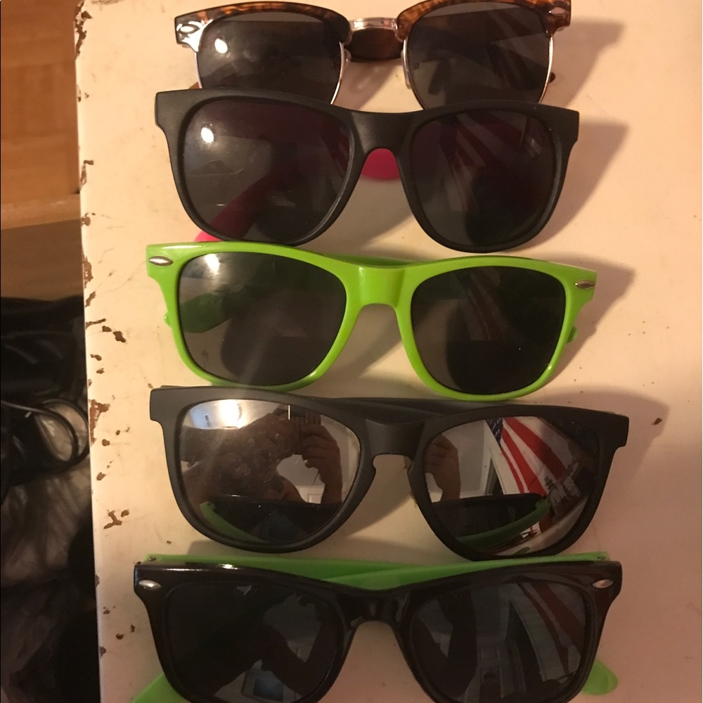 5 pairs of sunglasses.