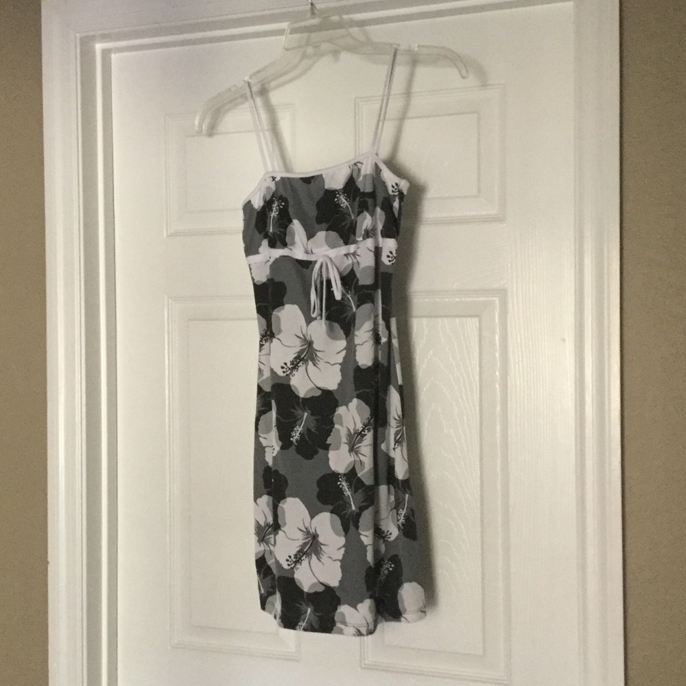 White, Black, & Grey Sleeveless Summer Mini Dress