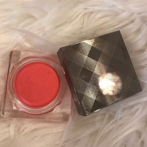 BURBERRY blush and lips