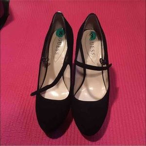 Guess❓black suede pumps
