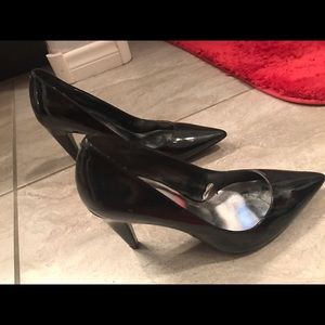 Patent black heel