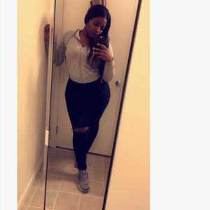 Meet your Posher, Layla