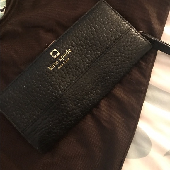 Authentic Kate Spade black leather wallet - Picture 3 of 4