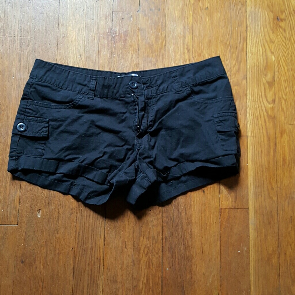 Black short