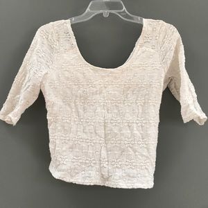 Hollister Quarter sleeve crop top