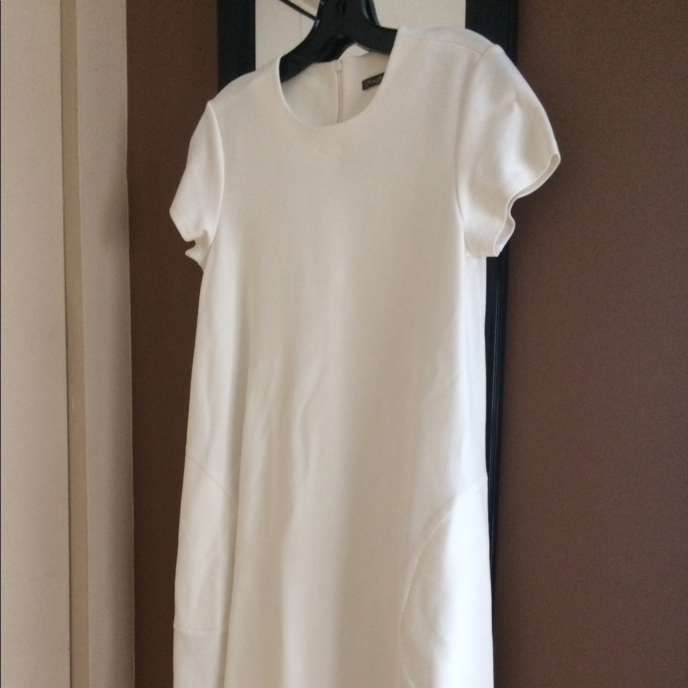 Dress - Picture 3 of 5