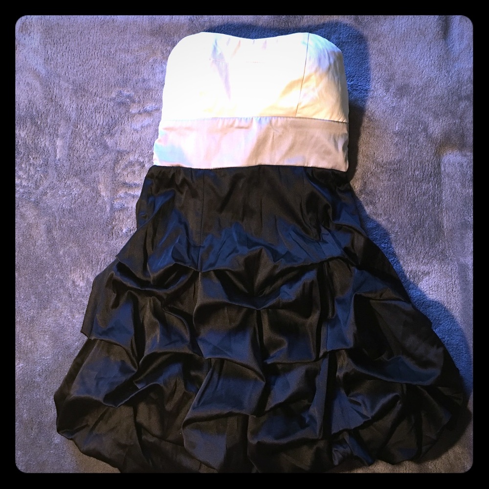 Cupcake style strapless dress