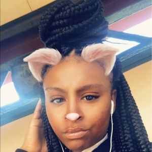 Meet your Posher, Danaya