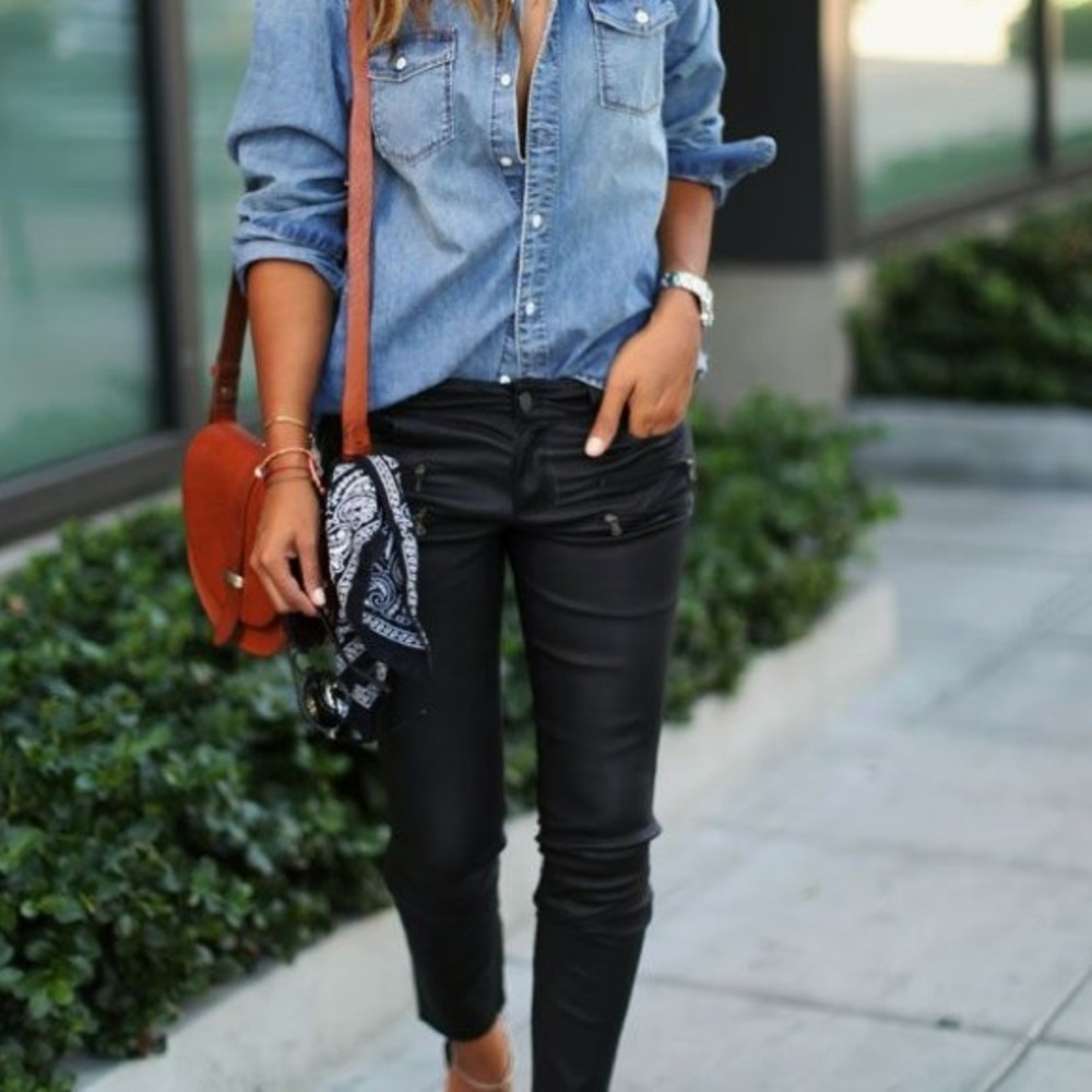 VINTAGE PEARL SNAP DENIM SHIRT