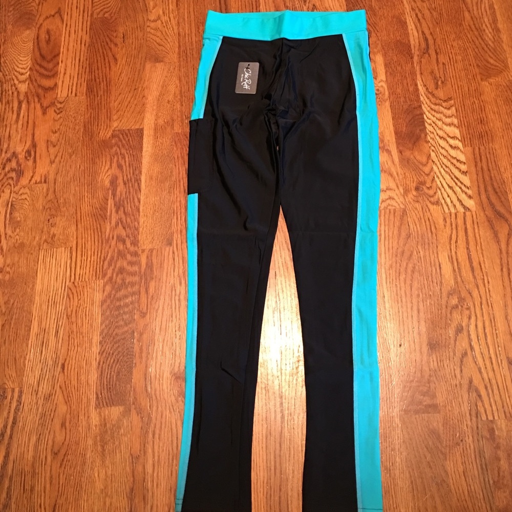 Work out Leggings. L/XL.  Black and Teal