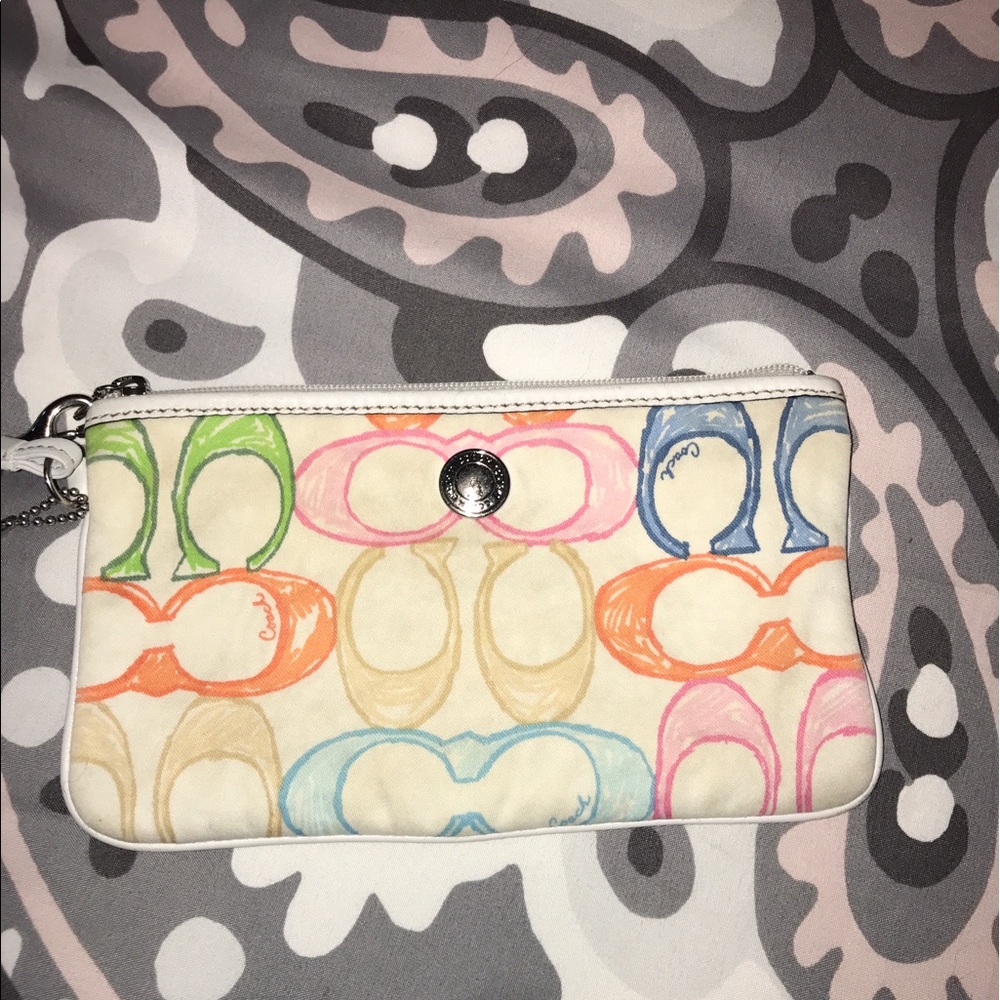Authentic coach wristlet - Picture 2 of 5