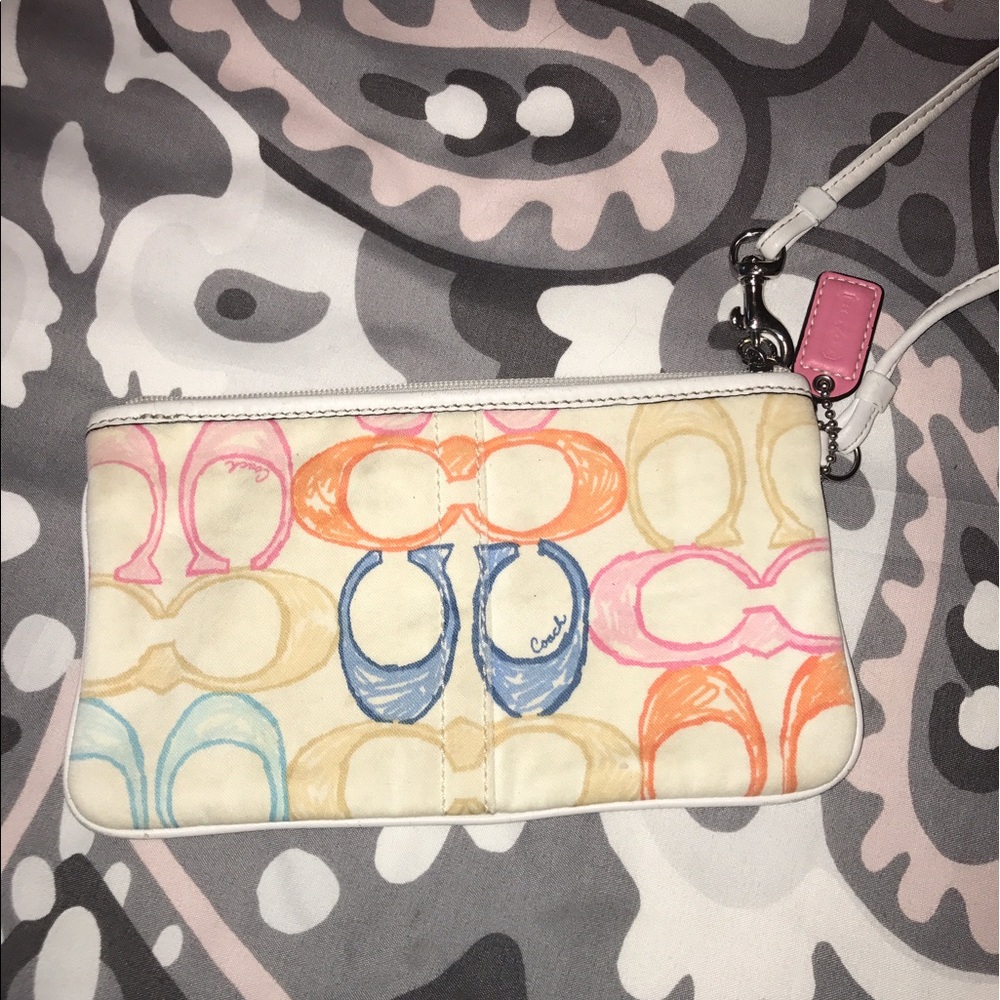 Authentic coach wristlet - Picture 3 of 5