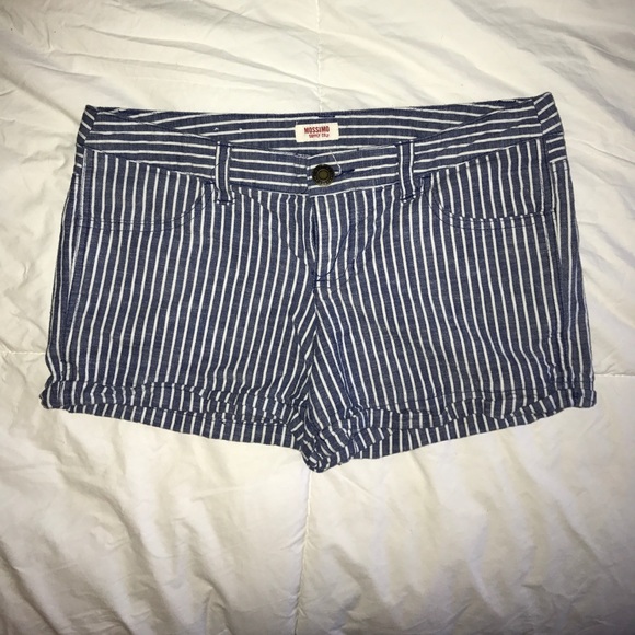 Striped shorts - Picture 1 of 3