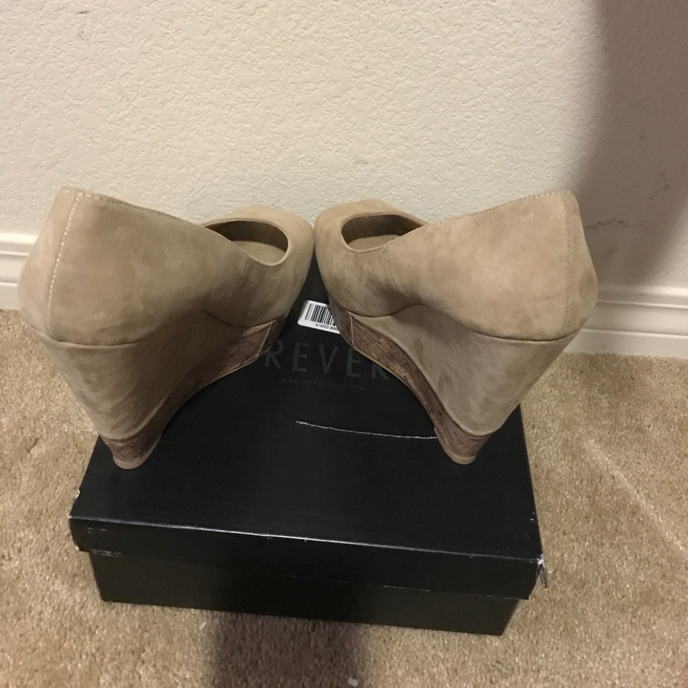 Tan suede wedges size 10 forever 21