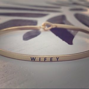 🆕"WIFEY" Bangle Bracelet