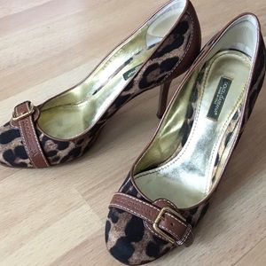 Dolce & Gabbana leopard print pumps sz 6.5