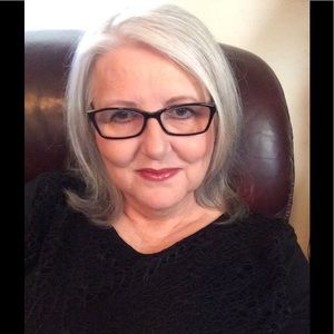 Meet your Posher, Cathy