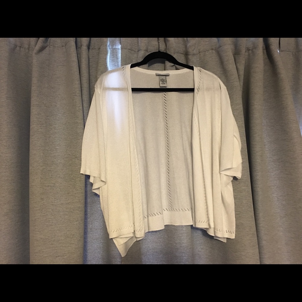 NWOT Catherine's White Short Sleeve Sweater