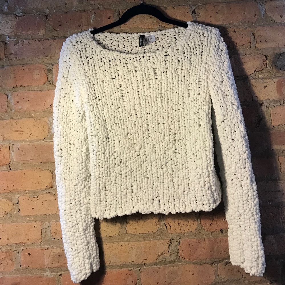 H&M Divided Funky Cropped Off-white Sweater,Size S