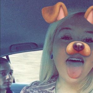 Meet your Posher, Riley