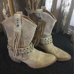 Coconut fringe cowboy boots