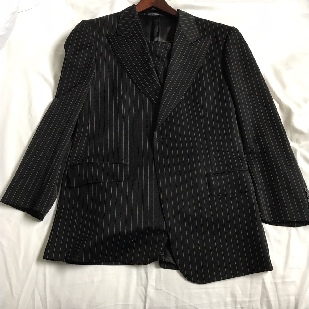 Authentic Gucci men's suit 50 R pin stripe used