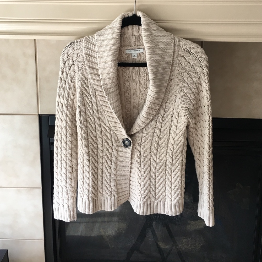 Banana Republic cable knit sweater