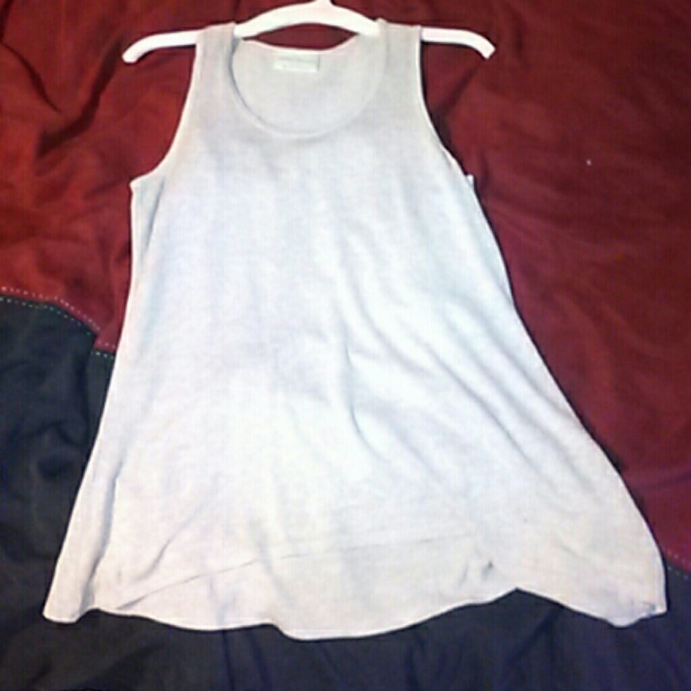 Sleeveless sweater tank