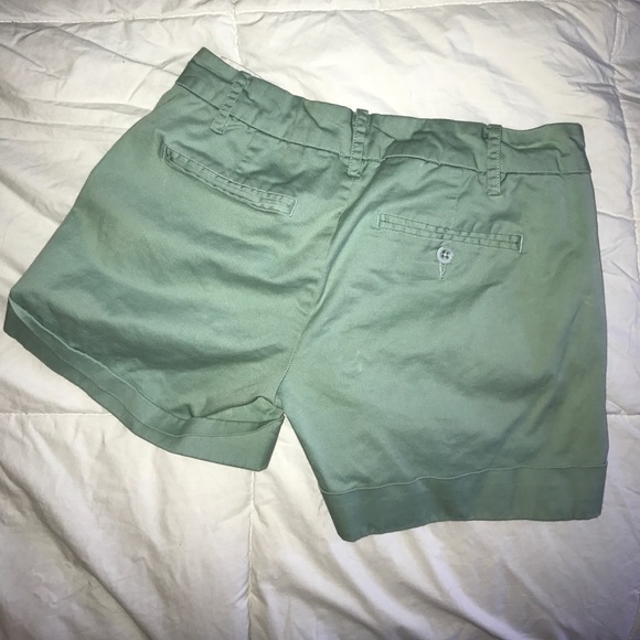 Pastel green shorts - Picture 2 of 3