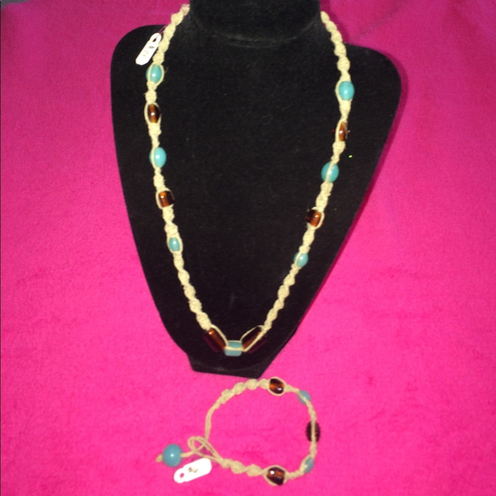 Necklace and bracelet combo