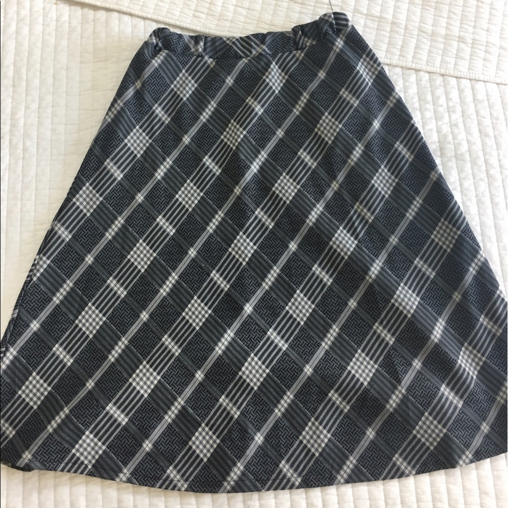 Cute plaid looking skirt