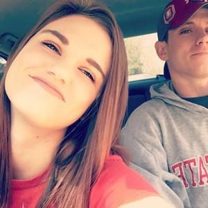 Meet your Posher, Hali ann